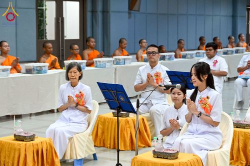 ภาพ No.229044:วันอาทิตย์ที่ 15 มิถุนายน พ.ศ. 2568 พิธีทอดผ้าป่าทุนพัฒนาพระมหาเปรียญ และทุนเผยแผ่พระพุทธศาสนาไปทั่วโลก ณ ห้องสัมมนา SPD สภาธรรมกายสากล วัดพระธรรมกาย