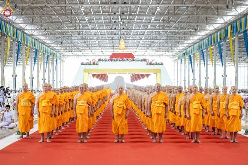 ภาพ No.182752:พิธีปฎิบัติธรรมและพิธีรับมอบต้นสมบัติจักรพรรดิ วันอาทิตย์ที่ 15 ธันวาคม พ.ศ. 2567 ณ สภาธรรมกายสากล วัดพระธรรมกาย