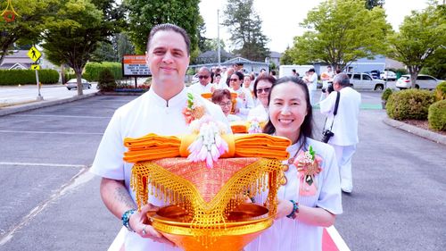 ภาพ No.239662:วันอาทิตย์ ที่ 17 สิงหาคม พ.ศ. 2568 พิธีทอดผ้าป่าฉลองครบรอบ 27 ปี วัดพระธรรมกายซีแอตเติล รัฐวอชิงตัน ประเทศสหรัฐอเมริกา