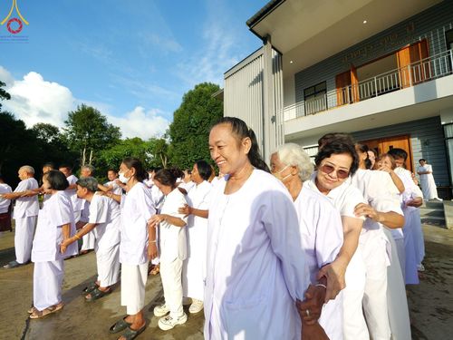 ภาพ No.157545:โครงการ อุบาสกแก้ว อุบาสิกาแก้ว รุ่นที่ 3 ตัวแทนทอดกฐินสามัคคีทั่วไทย 30,000 วัด ระหว่างวันที่ 20-22 กันยายน พ.ศ. 2567 ณ ศูนย์ปฏิบัติธรรมจันทบุรี