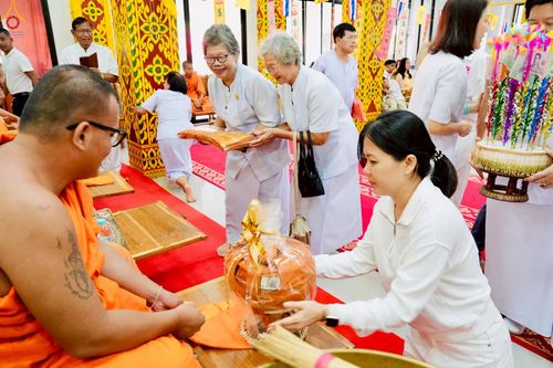 ภาพ No.262020:วันที่ 19 ตุลาคม พ.ศ. 2568 พิธีทอดกฐินสามัคคีทั่วไทย 30,000 วัด โดยคณะศิษยานุศิษย์ บูชาธรรม 81 ปี หลวงพ่อธัมมชโย ณ วัดตะพังทองหลาง ต.เมืองเก่า อ.เมือง จ.สุโขทัย