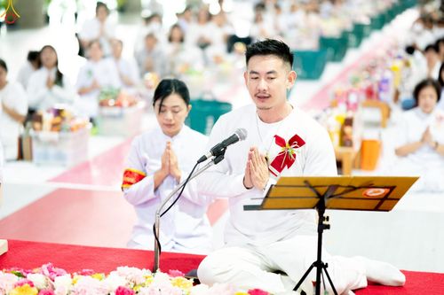 ภาพ No.235302:วันที่ 27 กรกฎาคม พ.ศ. 2568 พิธีตักบาตรฉลองพระใหม่ โครงการบรรพชาและอุปสมบทมู่รุ่นเข้าพรรษา ณ วัดพระธรรมกาย