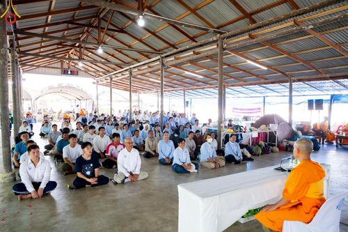 ภาพ No.211125:วันเสาร์ที่ 15 มีนาคม พ.ศ. 2568  การเตรียมงานของเจ้าหน้าที่ เพื่องานฉลองปทุมเจดีย์ ณ ศูนย์อบรมเยาวชนปัตตานี