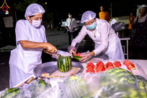 ภาพ No.114463:พิธีถวายภัตตาหารเป็นสังฆทาน แด่คณะพระธรรมยาตรา ปีที่ 12 วันที่ 18 มกราคม พ.ศ. 2567 ณ วัดโบสถ์(บน) บางคูเวียง จ.นนทบุรี