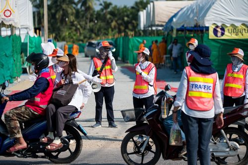 ภาพ No.108637:V.6 บุญเข้า การเตรียมงาน เก็บงาน การรับบุญของเจ้าหน้าที่หน่วยงานต่างๆ เพื่อโครงการธรรมยาตรา กตัญญูบูชามหาปูชนียาจารย์ พระมงคลเทพมุนี (สด จนฺทสโร) พระผู้ปราบมาร อนุสรณ์สถาน 7 แห่ง ปีที่ 12 ระหว่างวันที่ 2 - 31 มกราคม พ.ศ.2567