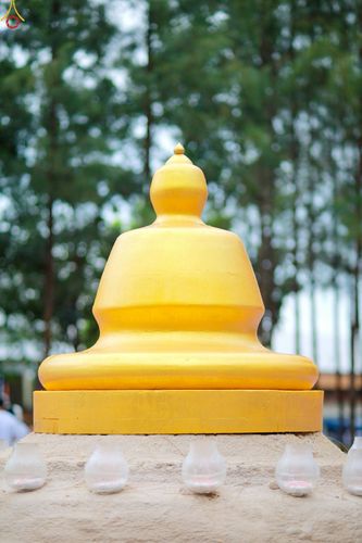 ภาพ No.238329:วันเสาร์ที่ 9 สิงหาคม พ.ศ. 2568 พิธีกลั่นแผ่นดิน โปรยทราย และจุดประทีปถวายเป็นพุทธบูชา จ.ระยอง สถาปนาองค์พระเจดีย์เพื่อสร้างสันติภาพโลก ณ ศูนย์ปฏิบัติธรรมระยอง(บ้านช่องลม) ต.บางบุตร อ.บ้านค่าย จ.ระยอง