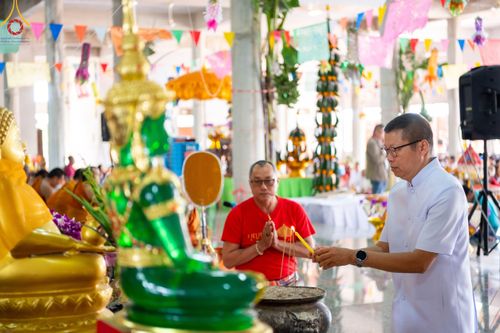 ภาพ No.100882:พิธีทอดกฐินสามัคคีทั่วไทย 5,000 วัด ณ วัดหนองเสือ จ.ฉะเชิงเทรา วันที่ 25 พฤศจิกายน พ.ศ. 2566