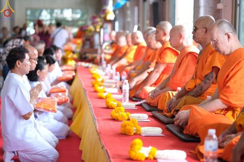 ภาพ No.163810:โครงการกฐินสามัคคีทั่วไทย 30,000 วัด บูชาธรรม 80 ปี หลวงพ่อธัมมชโย โดย คณะศิษยานุศิษย์วัดพระธรรมกาย ณ วัดปริวาสราชสงคราม กรุงเทพมหานคร วันที่ 20 ตุลาคม พ.ศ. 2567