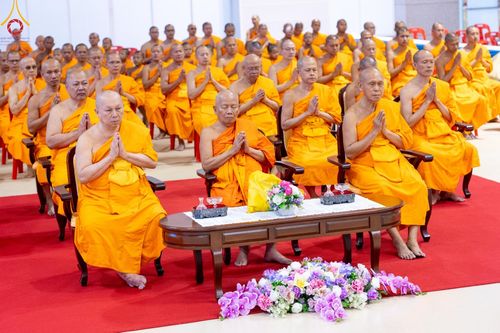 ภาพ No.57939:พิธีมุทิตาสักการะพระสังฆาธิการ ผู้ที่ได้รับพระราชทานเลื่อนและตั้งสมณศักดิ์ ปีพุทธศักราช 2567 วันอาทิตย์ที่ 28 เมษายน พ.ศ. 2567 ณ วัดพระธรรมกาย จ.ปทุมธานี