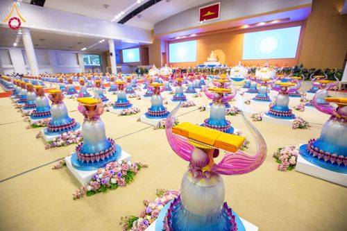 ภาพ No.134027:พิธีบูชาข้าวพระ  ในวันอาทิตย์ต้นเดือนที่ 7 เมษายน พ.ศ. 2567 ณ วัดพระธรรมกาย จ.ปทุมธานี