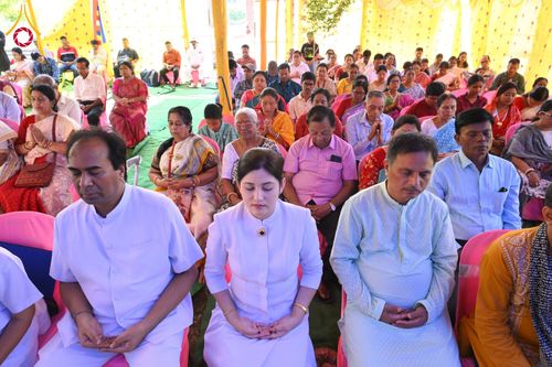 ภาพ No.179400:พิธีทอดกฐินสมทบ ณ วัดสันตินิเกตัน (Santiniketan Temple) เมืองกัลกัตตา ประเทศอินเดีย วันที่ 9 พฤศจิกายน พ.ศ. 2567 เพื่อสร้างโรงพยาบาลสำหรับชุมชน Santiniketan Ambedga Buddhist welfare mission