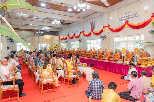 ภาพ No.165914:พิธีทอดกฐิน ณ วัดเขาตะแบก อ.ศรีราชา จ.ชลบุรี ในโครงการกฐินสามัคคีทั่วไทย 30,000 วัด บูชาธรรม 80 ปี หลวงพ่อธัมมชโย โดยคณะศิษยานุศิษย์วัดพระธรรมกาย วันที่ 20 ตุลาคม พ.ศ. 2567