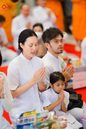 ภาพ No.133002:พิธีทอดผ้าป่าสามัคคีฉลองครบ 13 ปี วัดพระธรรมกายไอจิ แด่คณะพระภิกษุสงฆ์ 12 วัด ศูนย์สาขาทั่วภาคพื้นญี่ปุ่น วันที่ 31 มีนาคม พ.ศ. 2567