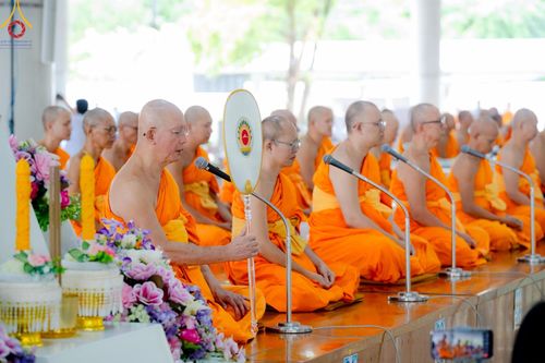 ภาพ No.182324:พิธีถวายภัตตาหารเมนูสวรรค์ "เพื่อการบรรลุธรรม" วันเสาร์ที่ 14 ธันวาคม พ.ศ. 2567 ณ หอฉันคุณยายอาจารย์ฯ วัดพระธรรมกาย