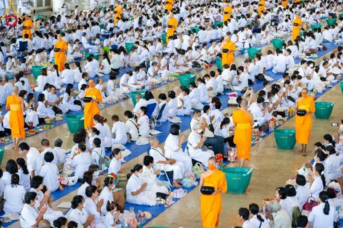 ภาพ No.99628:พิธีตักบาตรวันอาทิตย์ต้นเดือน ณ สภาธรรมกายสากล วัดพระธรรมกาย จ.ปทุมธานี วันอาทิตย์ที่ 3 ธันวาคม พ.ศ. 2566