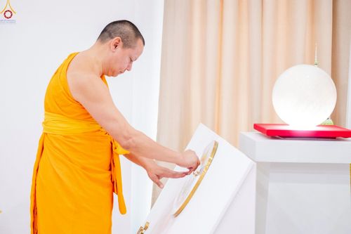 ภาพ No.234583:วันอาทิตย์ที่ 20 กรกฎาคม  พ.ศ.2568 พิธีทอดผ้าป่าภาคพื้นอเมริกา พิธีเจริญพระพุทธมนต์ ฉลองอาคารแก้วธรรมชัยรัตนอนันต์ วัดพระธรรมกายเทนเนสซี ประเทศสหรัฐอเมริกา