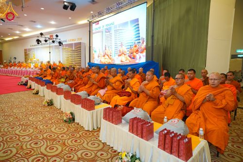 ภาพ No.173843:พิธีทอดกฐิน วัดภาวนาปีนัง ประเทศมาเลเซีย วันที่ 31 ตุลาคม พ.ศ. 2567