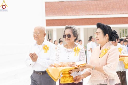 ภาพ No.162712:โครงการกฐินสามัคคีทั่วไทย 30,000 วัด บูชาธรรม 80 ปี หลวงพ่อธัมมชโย โดย คณะศิษยานุศิษย์วัดพระธรรมกาย ณ วัดโบสถ์บน จ.นนทบุรี วันที่ 19 ตุลาคม พ.ศ. 2567