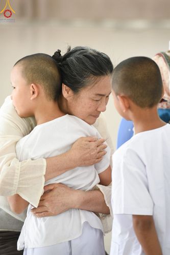 ภาพ No.59068:พิธีทอดผ้าป่ากองทุนการศึกษา ณ ศูนย์ปฎิบัติธรรมสระบุรี ต.นายาว อ.พระพุทธบาท จ.สระบุรี วันอังคาร ที่ 20 เมษายน พ.ศ. 2567