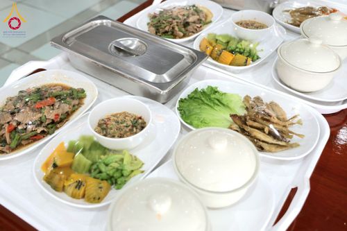 ภาพ No.226511:วันที่ 26 พฤษภาคม พ.ศ. 2568 พิธีบุพเปตพลี ครั้งที่ 164 ร่วมอุทิศบุญแด่หมู่ญาติที่ล่วงลับไปแล้ว และสืบทอดอายุพระพุทธศาสนา ณ หอฉันคุณยายอาจารย์ฯ วัดพระธรรมกาย