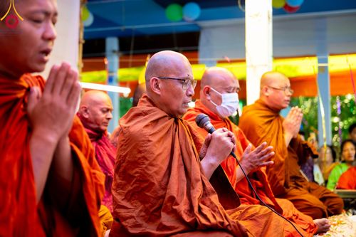 ภาพ No.98591:พิธีทอดกฐินสมทบวัดกัลยาณมิตรต่างประเทศ ณ วัดราชบัณนะวิหาร เมืองรังกามาติ ประเทศบังกลาเทศ วันศุกร์ที่ 24 พฤศจิกายน พ.ศ. 2566