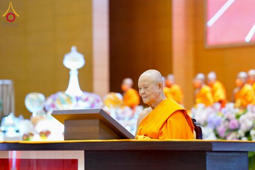 ภาพ No.134287:พิธีทอดผ้าป่าสมทบ มหาสังฆทาน 10,000 วัด ทั่วไทย วันอาทิตย์ต้นเดือนที่ 7 เมษายน พ.ศ.2567 ณ ห้องแก้วสารพัดนึก 1 สภาธรรมกายสากล  วัดพระธรรมกาย จ.ปทุมธานี