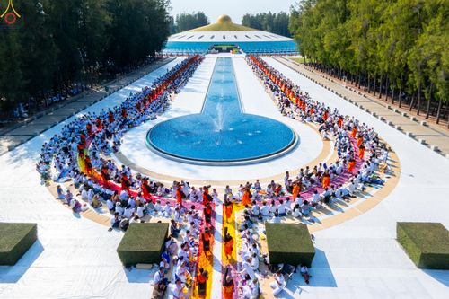 ภาพ No.305866:วันที่ 25 มกราคม พ.ศ. 2569 พิธีต้อนรับพระธรรมยาตรา วัดพระธรรมกาย(ภาพชุดที่ 3) ในโครงการธรรมยาตรา กตัญญูบูชา มหาปูชนียาจารย์ พระมงคลเทพมุนี(สด จนฺทสโร) พระผู้ปราบมาร อนุสรณ์สถาน 7 แห่ง ปีที่ 14