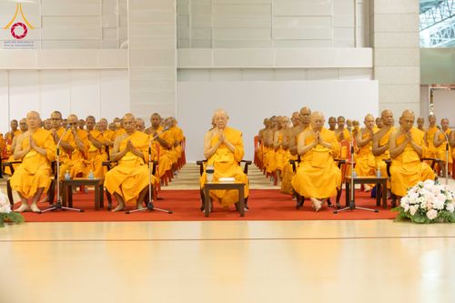 ภาพ No.308381:วันที่ 1  กุมภาพันธ์ พ.ศ. 2569 พิธีบูชาข้าวพระอาทิตย์ต้นเดือน ณ สภาธรรมกายสากล วัดพระธรรมกาย