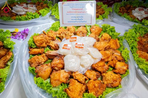 ภาพ No.293795:วันที่ 14 มกราคม พ.ศ. 2569  พิธีถวายภัตตาหารเป็นสังฆทาน แด่พระธรรมยาตรา  ณ วัดสองพี่น้อง ต.ต้นตาล อ.สองพี่น้อง จ.สุพรรณบุรี  ในโครงการธรรมยาตรา กตัญญูบูชา มหาปูชนียาจารย์  พระมงคลเทพมุนี(สด จนฺทสโร) พระผู้ปราบมาร  อนุสรณ์สถาน 7 แห่ง ปีที่ 14