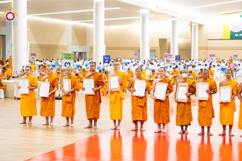 ภาพ No.309610:วันที่ 12 กุมภาพันธ์ พ.ศ. 2569 การสอบบาลีสนามหลวง ประจำปี 2569 ประโยค 1-2, ป.ธ.3/ ประโยค บ.ศ.1-2, บ.ศ.3 ณ สนามสอบประจำจังหวัดปทุมธานี แห่งที่ 2  วัดพระธรรมกาย อ.คลองหลวง จ.ปทุมธานี