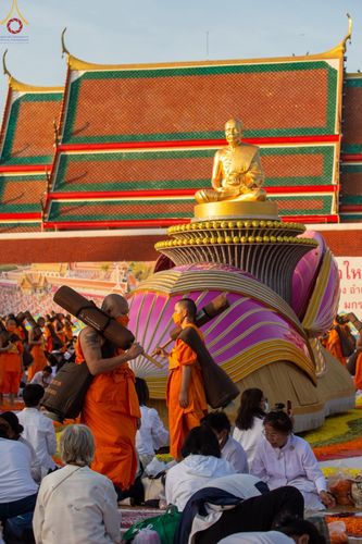 ภาพ No.70768:พิธีต้อนรับพระธรรมยาตรา ในโครงการธรรมยาตรากตัญญูบูชา มหาปูชนียาจารย์ พระมงคลเทพมุนี(สด จนฺทสโร) พระผู้ปราบมาร อนุสรณ์สถาน 7 แห่ง ปีที่ 11 วันที่ 14 มกราคม พ.ศ. 2566 ณ อนุสรณ์สถานลำดับที่ 3 สถานที่เกิดในเพศสมณะ วัดสองพี่น้อง อ.สองพี่น้อง จ.สุพรรณบุรี