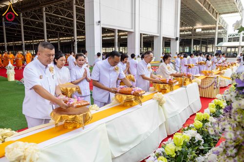 ภาพ No.316574:วันอาทิตย์ที่ 29 มีนาคม พ.ศ. 2569 พิธีทอดผ้าบังสุกุลและพิธีชำระร่าง โยมพ่อณรงค์ จินตมากุล  สิริอายุ 99 ปี 11 เดือน โยมบิดา พระครูปลัดรัตนวีรวัฒน์ (รังสฤษดิ์ อิทฺธิจินตโก) ที่ปรึกษาเจ้าคณะจังหวัดปทุมธานี เจ้าอาวาสวัดพระธรรมกาย  ณ ฌาปนสถานชั่วคราว ทางเข้า 