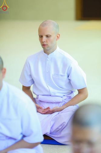 ภาพ No.83842:พิธีเวียนประทักษิณ,พิธีบรรพชาและพิธีอุปสมบทหมู่ ในโครงการอบรมพระธรรมทายาทในทวีปยุโรป  รุ่นที่ 9 วันอาทิตย์ที่ 16 กรกฎาคม พ.ศ. 2566 ณ วัดพระธรรมกายเบเนลักซ์  ประเทศเบลเยียม