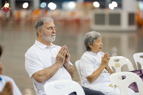 ภาพ No.306237:วันที่ 30 มกราคม พ.ศ. 2569 พิธีถวายภัตตาหารเป็นสังฆทาน แด่พระธรรมยาตรา ณ วัดพระธรรมกาย  จังหวัดปทุมธานี ในโครงการธรรมยาตรา กตัญญูบูชา มหาปูชนียาจารย์ พระมงคลเทพมุนี(สด จนฺทสโร) พระผู้ปราบมาร อนุสรณ์สถาน 7 แห่ง ปีที่ 14