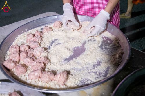 ภาพ No.287982:วันที่ 4 มกราคม พ.ศ. 2569 พิธีถวายภัตตาหารเป็นสังฆทาน แด่พระธรรมยาตรา ในโครงการธรรมยาตรา กตัญญูบูชา มหาปูชนียาจารย์ พระมงคลเทพมุนี(สด จนฺทสโร) พระผู้ปราบมาร อนุสรณ์สถาน 7 แห่ง ปีที่ 14 ณ อนุสรณ์สถานมหาวิหารพระมงคลเทพมุนี (โลตัสแลนด์) อ.สองพี่น้อง จ.สุพรร