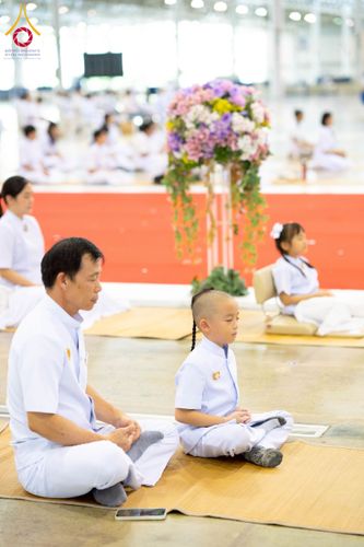 ภาพ No.237288:วันอาทิตย์ที่ 11 สิงหาคม พ.ศ. 2568 งานบุญวันอาทิตย์ พิธีจุดเทียนใจ ไฟนิรันด์ อนันตชัย ณ วัดพระธรรมกาย จ.ปทุมธานี