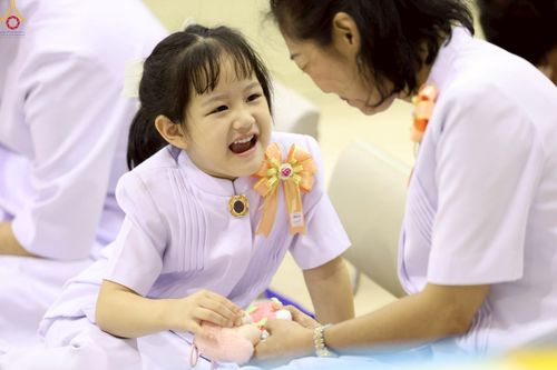 ภาพ No.236268:วันที่ 3 สิงหาคม พ.ศ. 2568 พิธีมุทิตาสักการะพระภิกษุ ผู้สอบได้เปรียญธรรม 9 ประโยค ระดับโลก ปีที่ 37, พิธีมอบโล่และทุนการศึกษา สำนักเรียนบาลีดีเด่นทั่วประเทศ ณ ห้องแก้วสารพัดนึก 1 วัดพระธรรมกาย