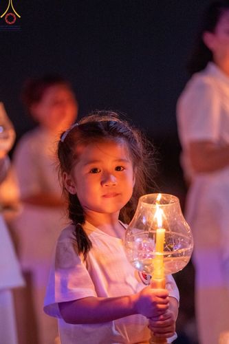 ภาพ No.77247:พิธีจุดมาฆประทีป ในวันมาฆบูชา อาทิตย์ต้นเดือนที่ 6 มีนาคม พ.ศ. 2566 ณ วัดพระธรรมกาย อ.คลองหลวง จ.ปทุมธานี