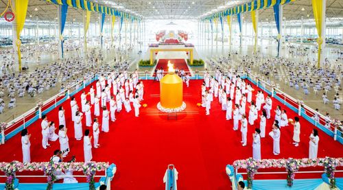 ภาพ No.151499:พิธีจุดเทียนใจ ไฟนิรันดร์ อนันตชัย ณ สภาธรรมกายสากล วัดพระธรรมกาย วันอาทิตย์ต้นเดือนที่ 1 กันยายน พ.ศ. 2567