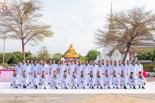 ภาพ No.58171:พิธีตักบาตรพระภิกษุและสามเณร 180 รูป ณ ลานองค์พระสมุทรเจดีย์ จ.สมุทรปราการ วันเสาร์ที่ 27 เมษายน พ.ศ. 2567