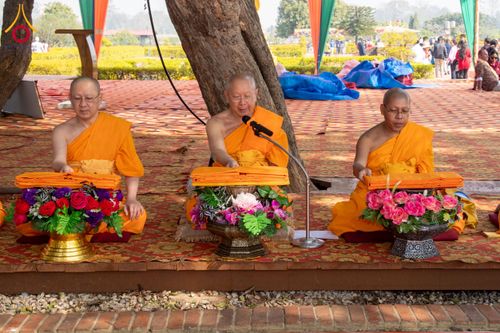 ภาพ No.130519:พิธีบรรพชาธรรมทายาท ในโครงการบรรพชา 1,250 รูป ณ แดนประสูติ สวนลุมพินี ประเทศเนปาล วันที่ 9 มีนาคม พ.ศ. 2567