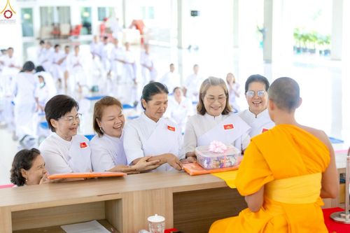 ภาพ No.246778:วันที่ 16-18 กันยายน พ.ศ. 2568 โครงการอบรมอุบาสกแก้วอุบาสิกาแก้ว รุ่นที่ 2 ณ ธุดงคสถานพิษณุโลก