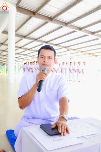 ภาพ No.186510:พิธีตัดปอย ปลงผม เวียนประทักษิณ  มอบบาตรผ้าไตร ขอขมาผู้ปกครอง และพิธีบรรพชาอุปสมบท  โครงการอุปสมบทหมู่บูชาธรรมมหาปูชนียาจารย์  ประจำปี 2567 ณ ศูนย์ปฏิบัติธรรมภาคใต้และวัดคงคาเลียบ อ.บางกล่ำ จ.สงขลา วันอาทิตย์ที่ 8 ธันวาคม พ.ศ. 2567