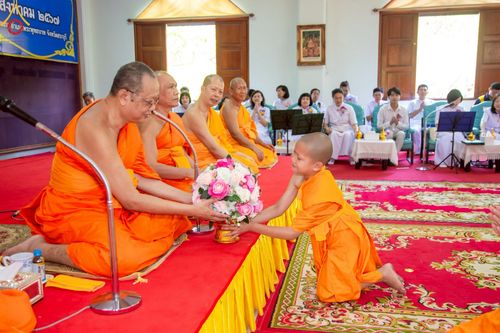 ภาพ No.216421:วันเสาร์ที่ 5 เมษายน พ.ศ. 2568 พิธีขอบรรพชา พิธีขอสรณคมน์และศีล พิธีขอนิสสัย พิธีถวายบาตร ในโครงการบรรพชาสามเณรฟื้นฟูพระพุทธศาสนาทั่วไทย  ณ วัดพระพุทธบาท ราชวรมหาวิหาร ต.ขุนโขลน อ.พระพุทธบาท จ.สระบุรี