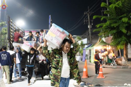 ภาพ No.185627:V.47 เบื้องหลังของเบื้องหน้า งานตักบาตรพระ 10,000 รูป ณ จ.กาญจนบุรี วันที่ 20-21 ธันวาคม พ.ศ. 2567