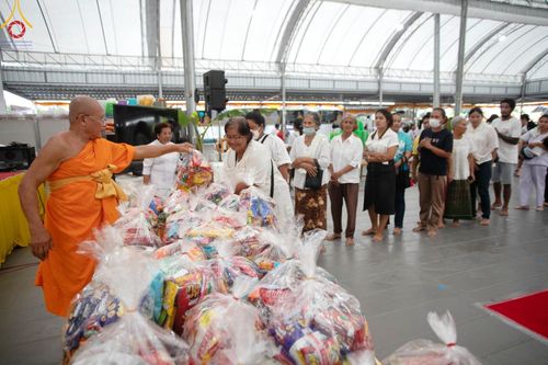 ภาพ No.94727:พิธีทอดกฐินสามัคคี สร้างกุฏิสงฆ์หลังแรก ณ ศูนย์ปฏิบัติธรรมและอบรมเยาวชนเมืองยะลา (ถนนเวฬุวัน ซอยเศรษฐี) วันที่ 15 พฤศจิกายน พ.ศ. 2566