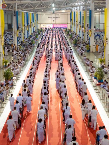 ภาพ No.277535:วันอาทิตย์ต้นเดือนที่ 7 ธันวาคม พ.ศ.2568 พิธีทอดผ้าป่าต้นสมบัติจักรพรรดิ ณ สภาธรรมกายสากล วัดพระธรรมกาย