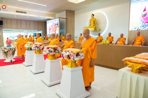 ภาพ No.128911:พิธีทอดผ้าป่าฉลองมหารัตนเจดีย์สิริปทุมสวรรค์ ณ ศูนย์ปฏิบัติธรรมภาคใต้ อ.บางกล่ำ จ.สงขลา วันที่ 10 มีนาคม พ.ศ. 2567