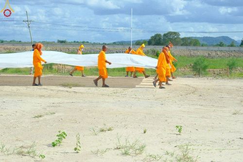 ภาพ No.211195:วันเสาร์ที่ 15 มีนาคม พ.ศ. 2568  การเตรียมงานของเจ้าหน้าที่ เพื่องานฉลองปทุมเจดีย์ ณ ศูนย์อบรมเยาวชนปัตตานี