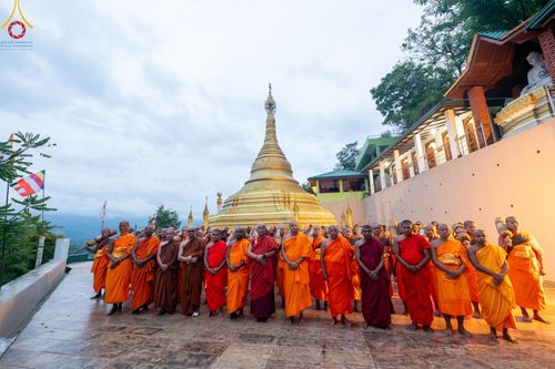 ภาพ No.140984:PhotoStory มหาศรัทธา ธรรมยาตราศรีลังกา EP.5 โครงการสยาม-ลังกา ธรรมยาตรา ฉลองเทศกาลวิสาขบูชาแห่งชาติ ศรีลังกา บูชาธรรม 80 ปีหลวงพ่อธัมมชโย เส้นทางจาก เมืองดัมบูลลา ไปยัง เมืองมาตะเล ตั้งแต่วันที่ 17-20 พฤษภาคม พ.ศ.2567